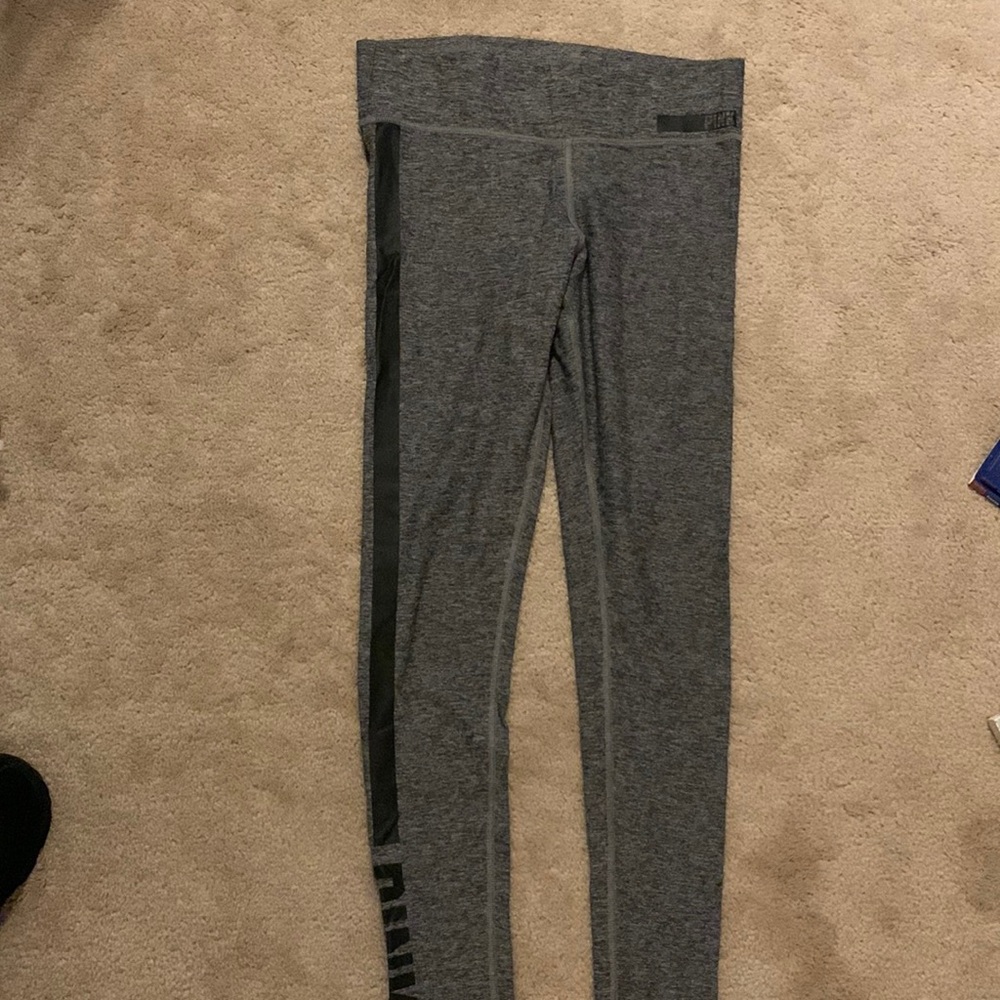 Victoria’s Secret Pink yoga pants - black size small
